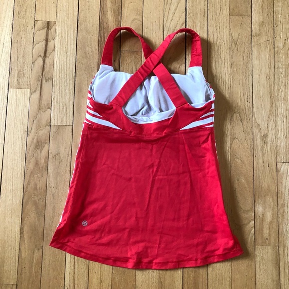 Lululemon workout top - Picture 3 of 4